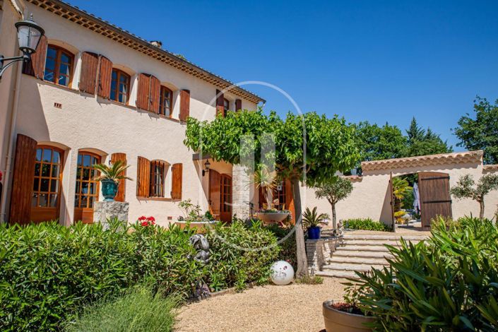 Image No.1-4 Bed House for sale