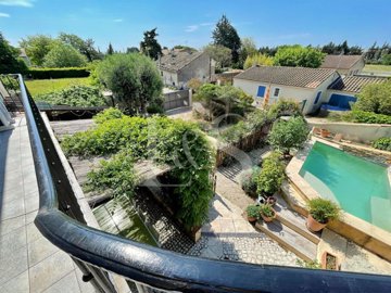 1 - Sérignan-du-Comtat, House