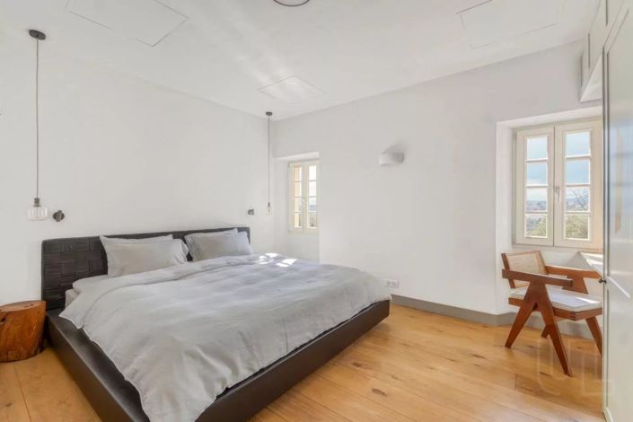 Image No.10-7 Bed House for sale