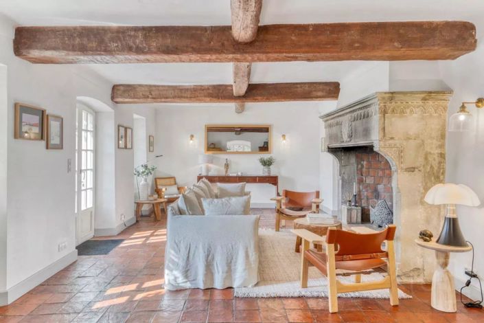 Image No.15-7 Bed House for sale