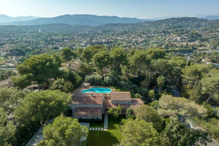 Image No.5-5 Bed House for sale