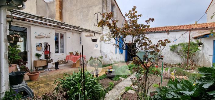 Image No.1-3 Bed House for sale