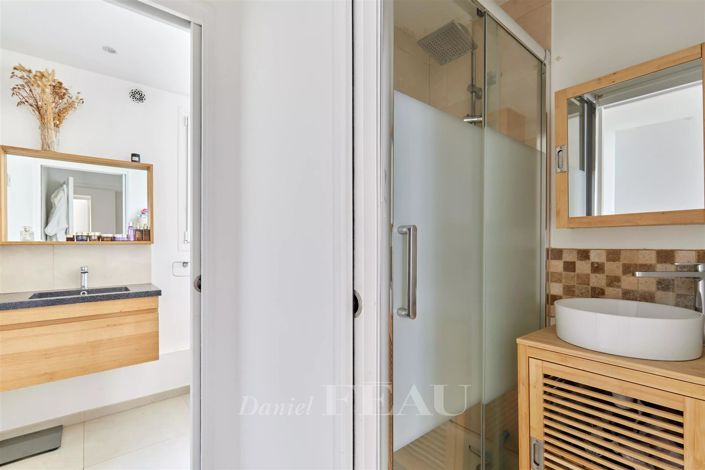 Image No.12-3 Bed Apartment for sale