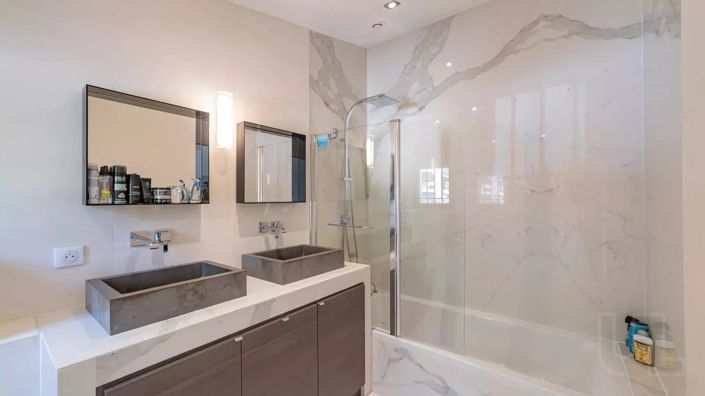 Image No.10-5 Bed House for sale