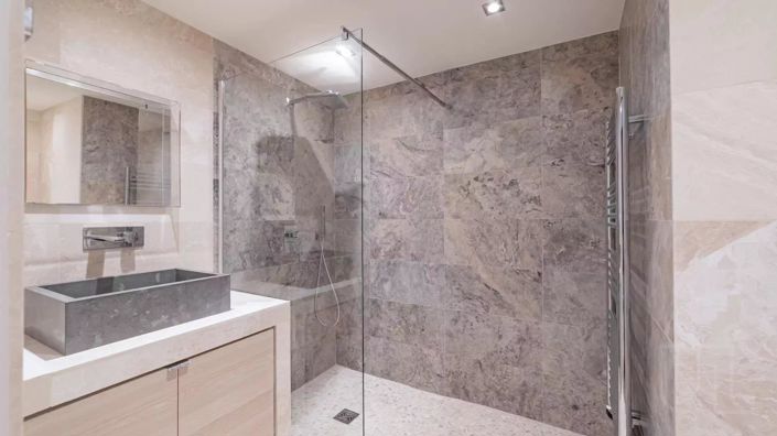 Image No.11-5 Bed House for sale