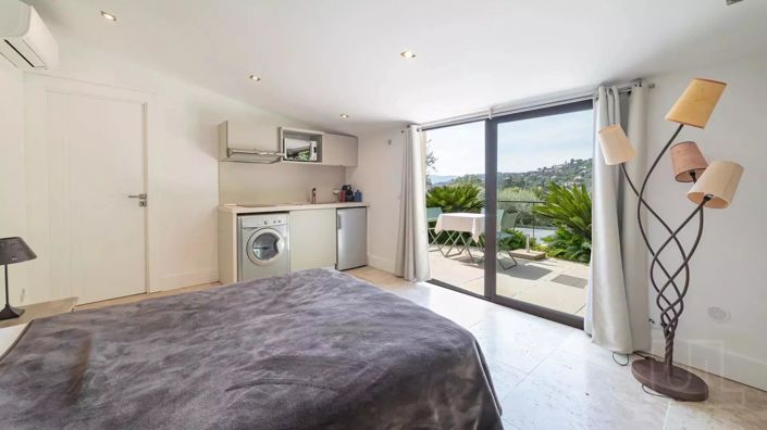 Image No.14-5 Bed House for sale