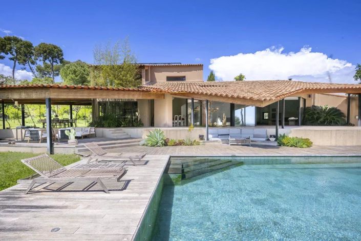 Image No.4-5 Bed House for sale