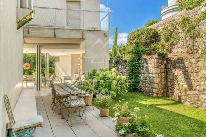 Image No.11-6 Bed House for sale