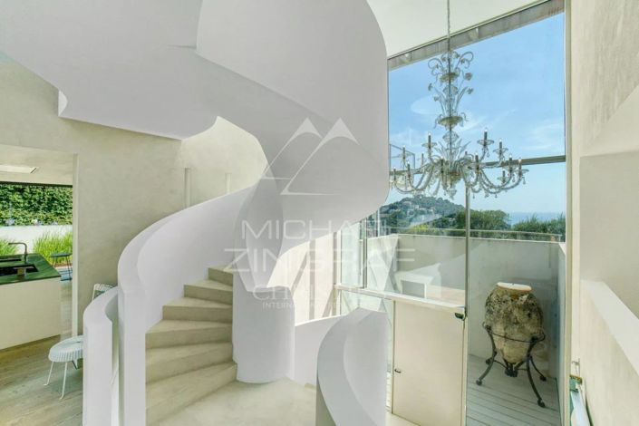 Image No.7-6 Bed House for sale