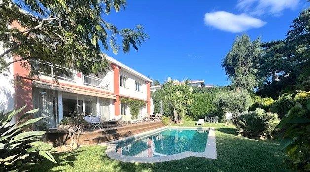 Image No.1-3 Bed House for sale