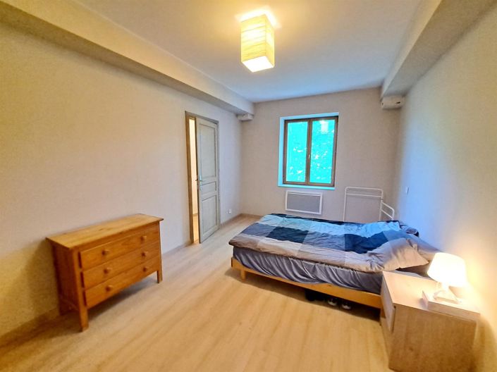 Image No.13-3 Bed House for sale