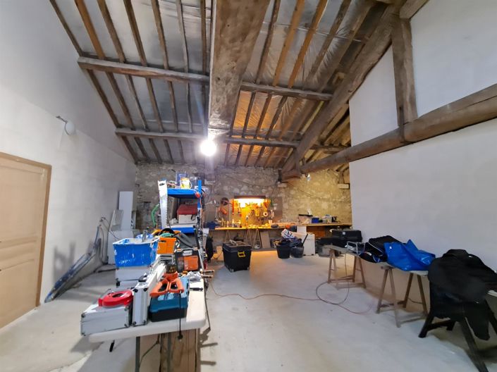 Image No.17-3 Bed House for sale