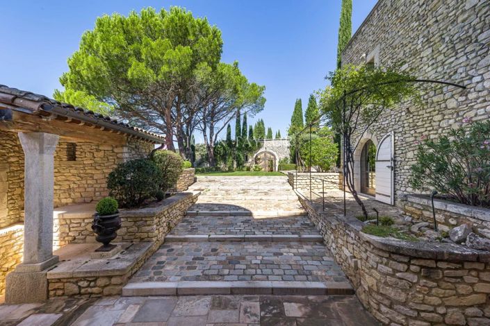 Image No.10-8 Bed House for sale