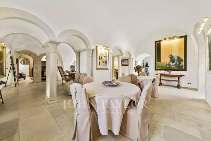 Image No.12-8 Bed House for sale