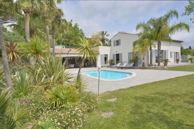 Maison de 4 chambres à vendre à Valbonne