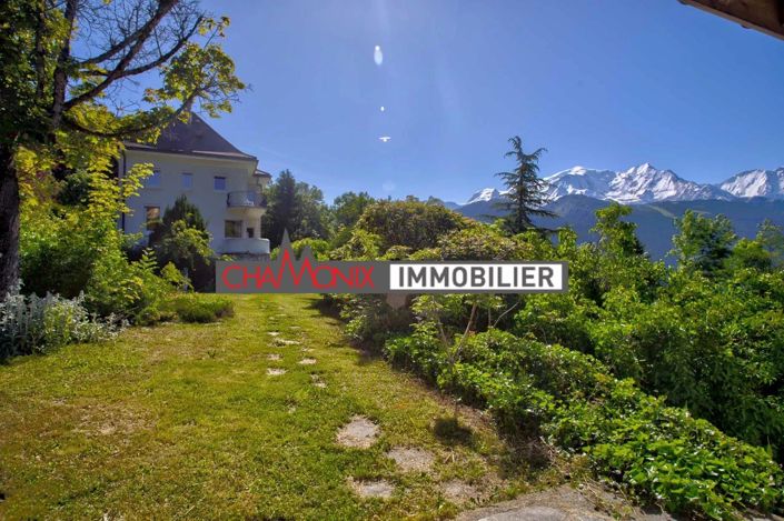 Image No.1-5 Bed House for sale