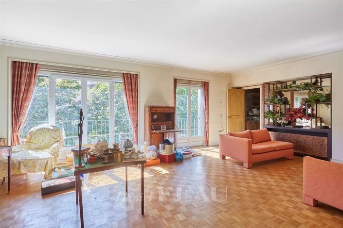 Image No.1-4 Bed Apartment for sale