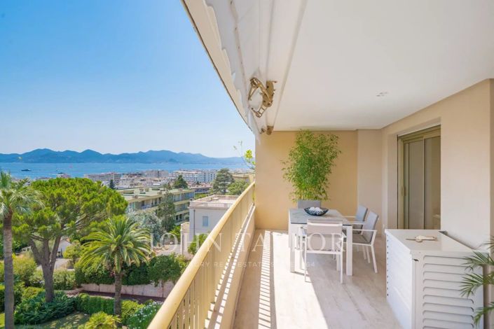 Image No.1-3 Bed Apartment for sale