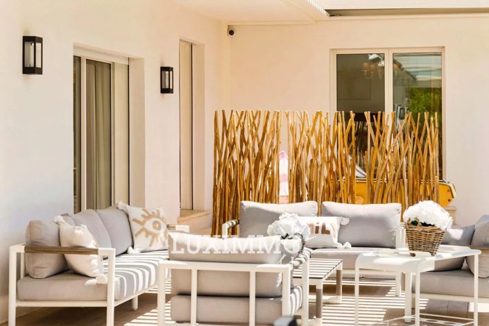 Image No.3-5 Bed House for sale