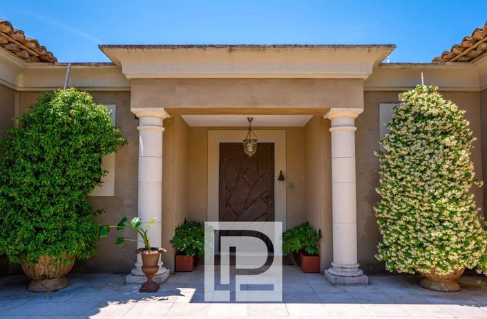 Image No.18-5 Bed House for sale