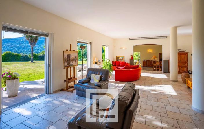 Image No.6-Maison de 3 chambres à vendre à Grasse