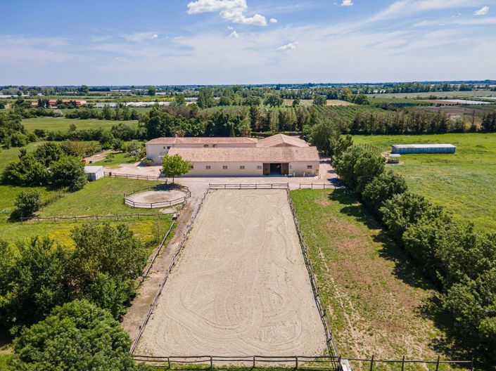 Image No.6-4 Bed House for sale