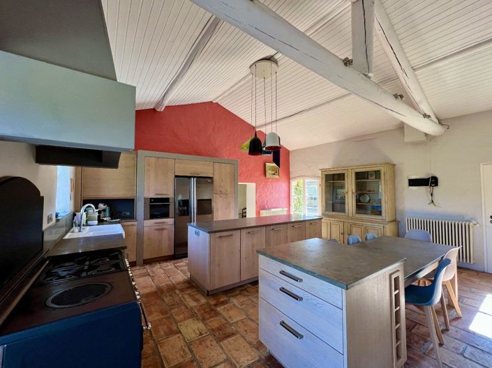 Image No.11-14 Bed House for sale