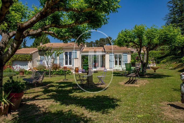 Image No.1-3 Bed House for sale
