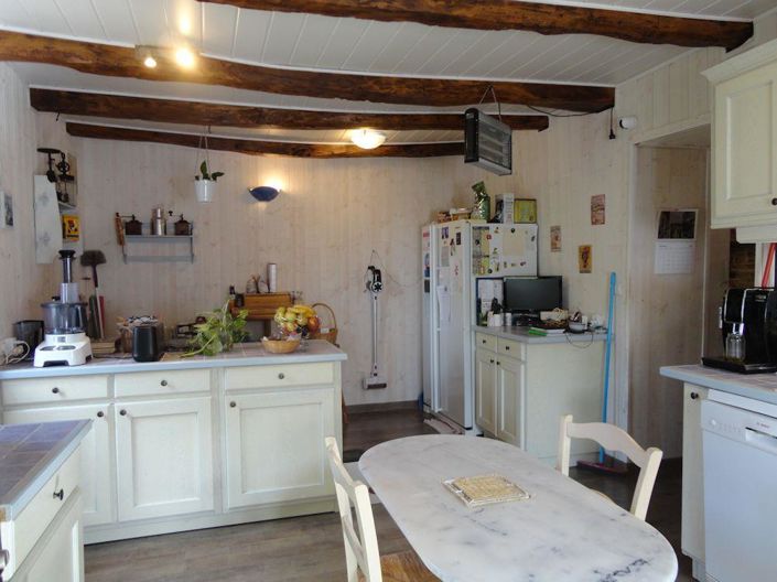 Image No.10-4 Bed House for sale