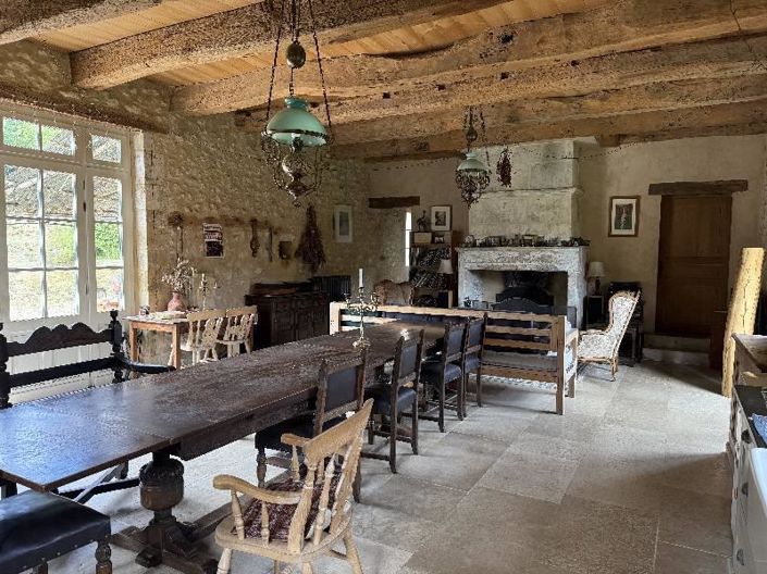 Image No.2-4 Bed House for sale