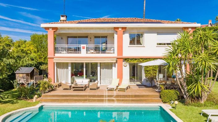 Image No.1-4 Bed House for sale