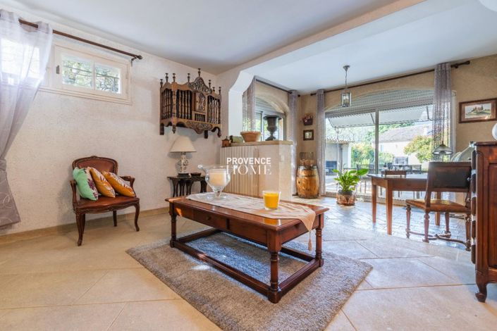 Image No.15-3 Bed House for sale