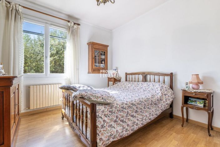 Image No.16-3 Bed House for sale