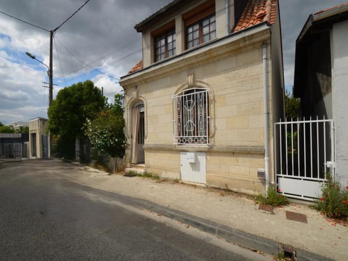Image No.1-4 Bed House for sale