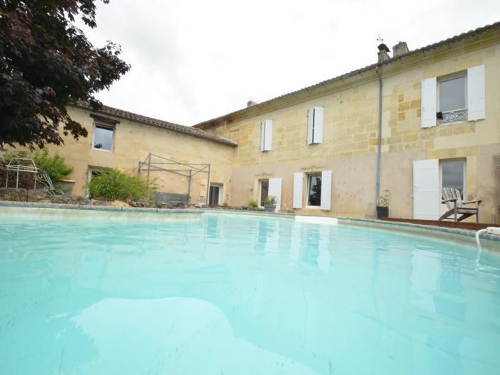Image No.1-5 Bed House for sale