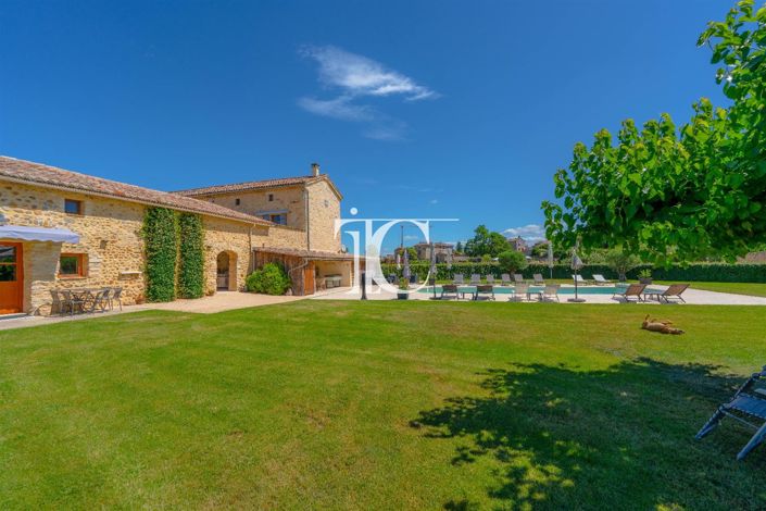 Image No.1-10 Bed House for sale