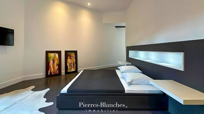 Image No.10-6 Bed House for sale