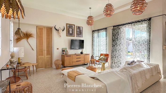 Image No.4-Maison de 3 chambres à vendre à Uzès