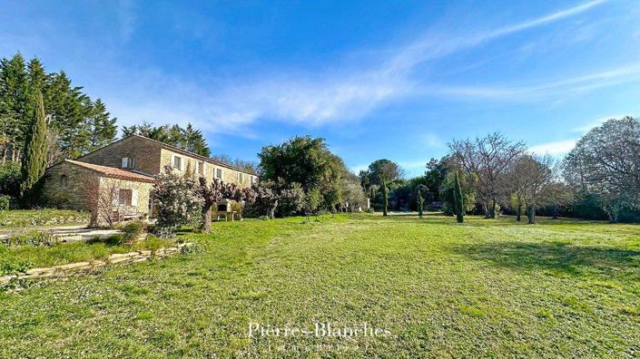 Image No.1-6 Bed House for sale