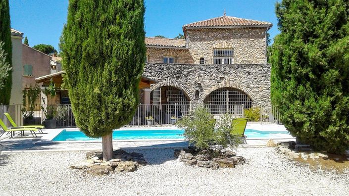 Image No.1-8 Bed House for sale