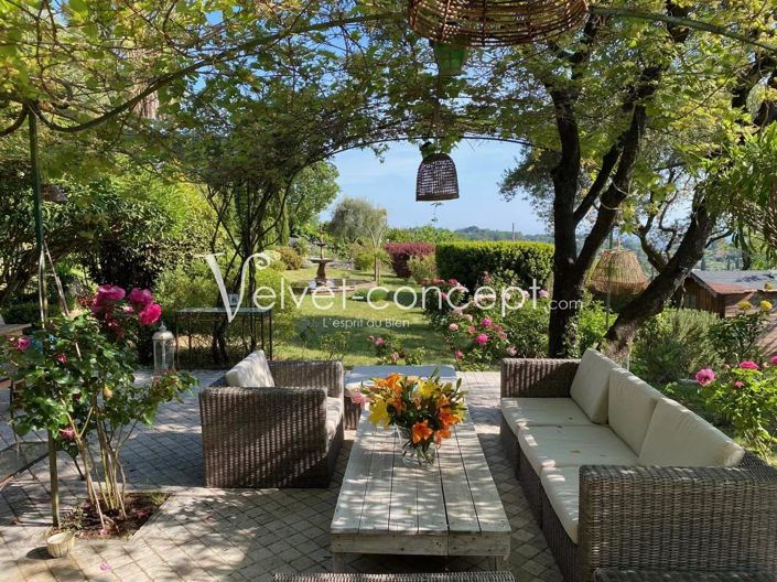 Image No.1-3 Bed House for sale