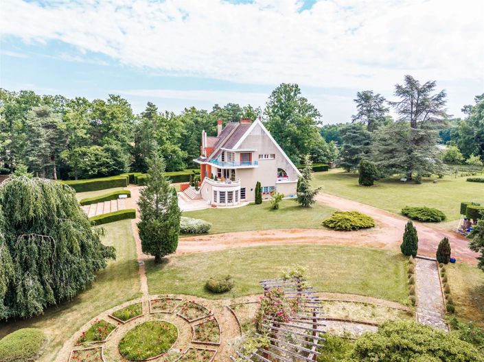 Image No.18-6 Bed House for sale