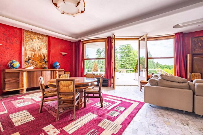 Image No.6-6 Bed House for sale