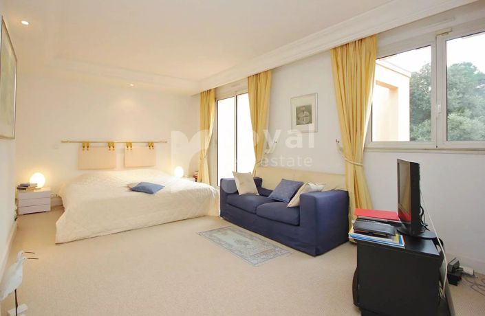 Image No.12-4 Bed House for sale