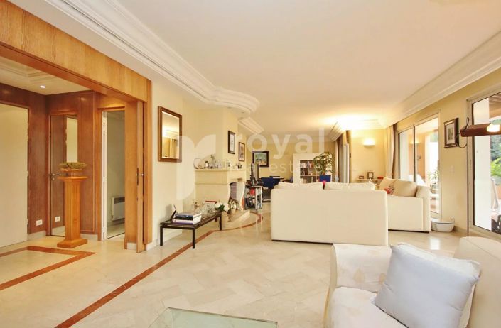 Image No.9-4 Bed House for sale