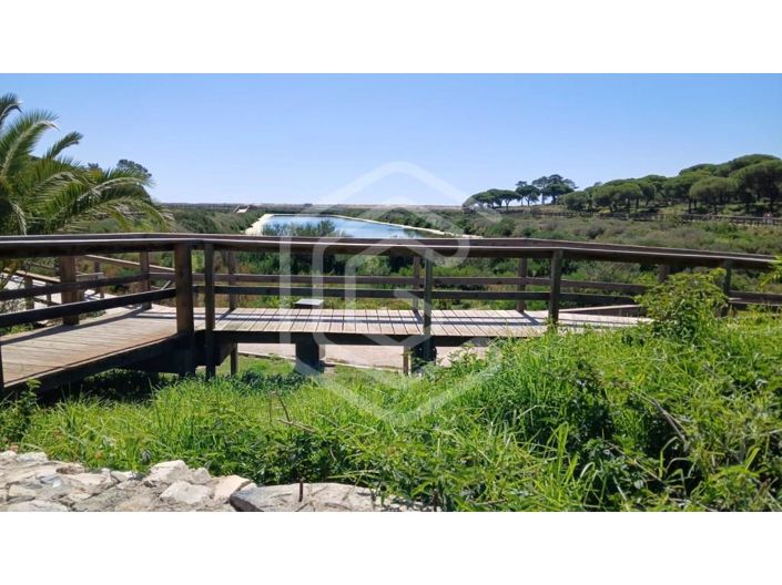 Image No.16-6 Bed House for sale