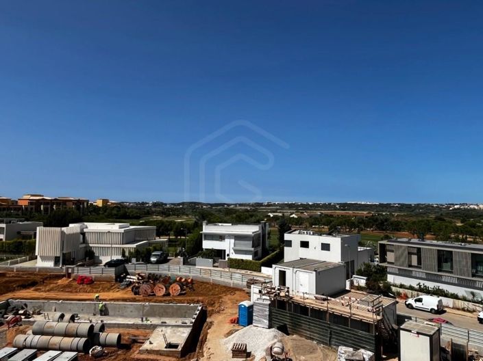 Image No.3-4 Bed Apartment for sale