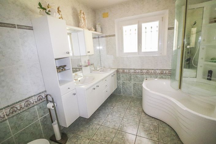 Image No.15-Maison de 5 chambres à vendre à Draguignan