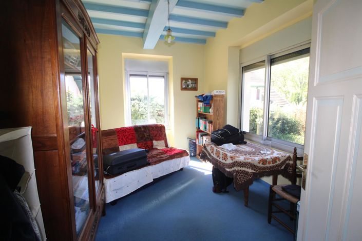 Image No.10-3 Bed House for sale