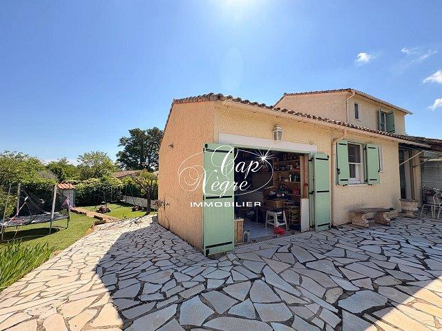 Image No.1-4 Bed House for sale